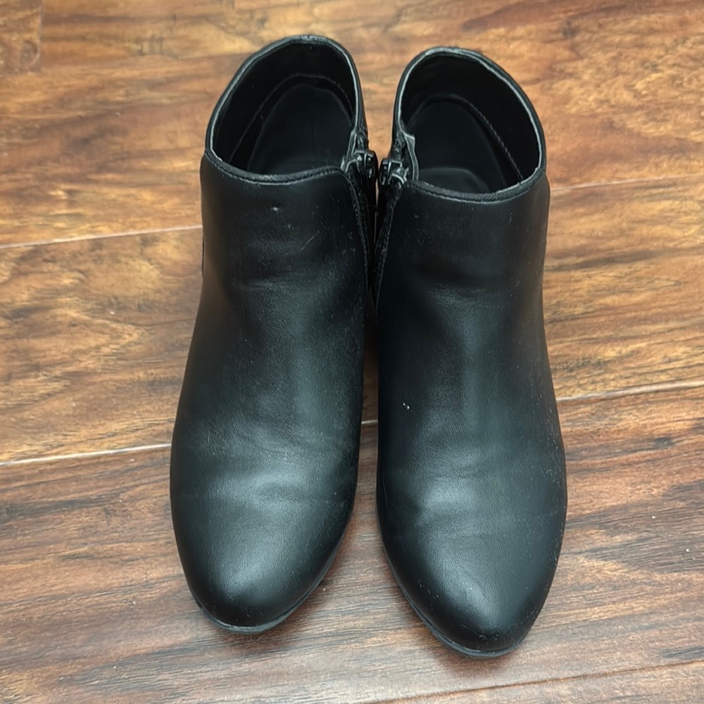 Sam Edelman Black Ankle Booties with Classic Design